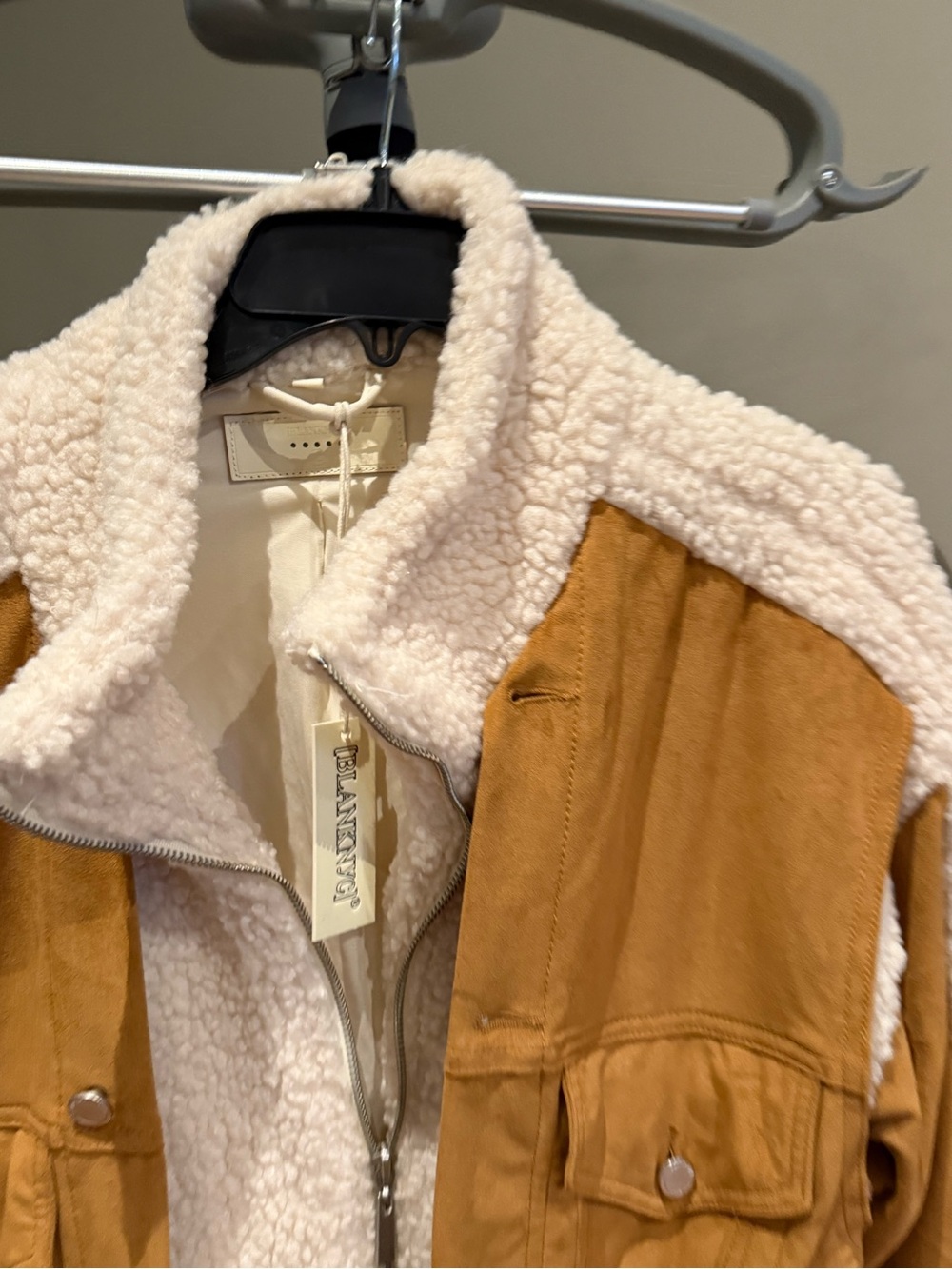 BLANKNYC Faux Suede & Faux Shearling Trucker Jacket  CATCH ME OUTSIDE - Picture 3 of 7